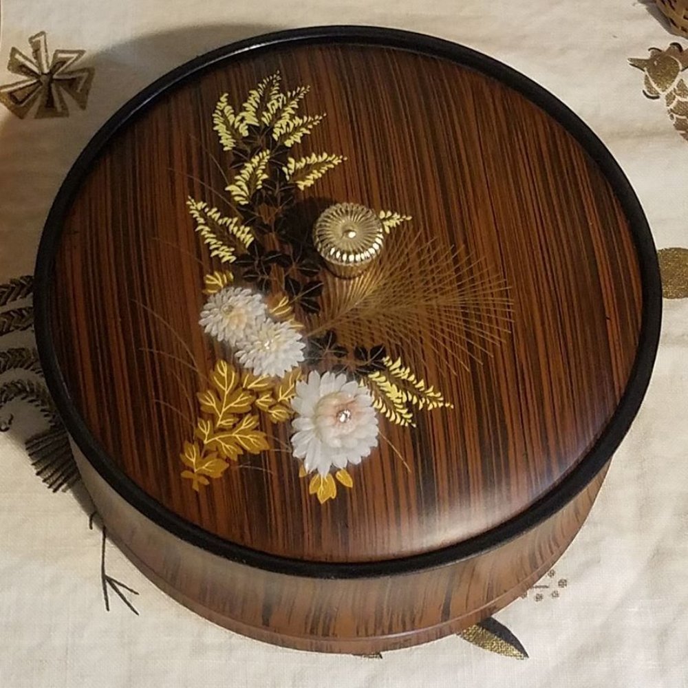 MCM faux bamboo tin lucite flowers